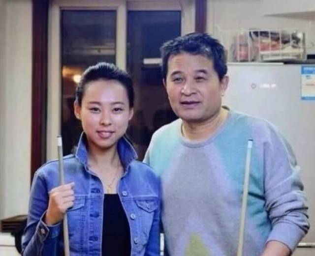 毕福剑今年究竟都干了些啥?和老婆复婚还是成立新家?