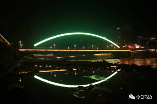 夜景:速来围观马边县城新夜景,"美"就一个字图片