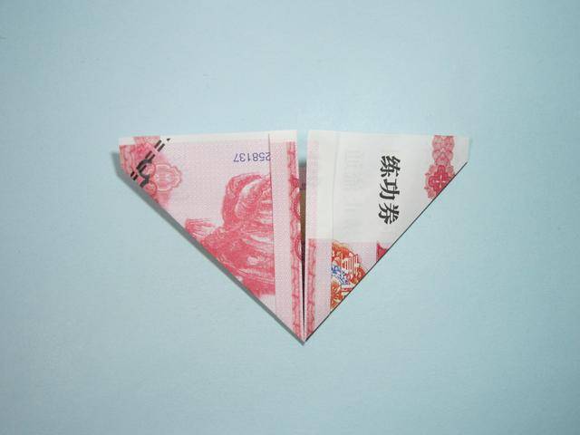 用钱折纸戒指 如何用人民币折纸爱心戒指详细图解