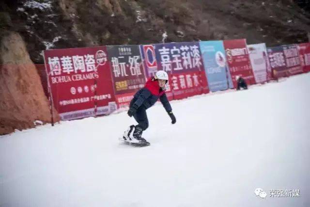 陇东滑雪场预计12月10日开始试滑了,滑雪卡限量预售中(限前500名)!