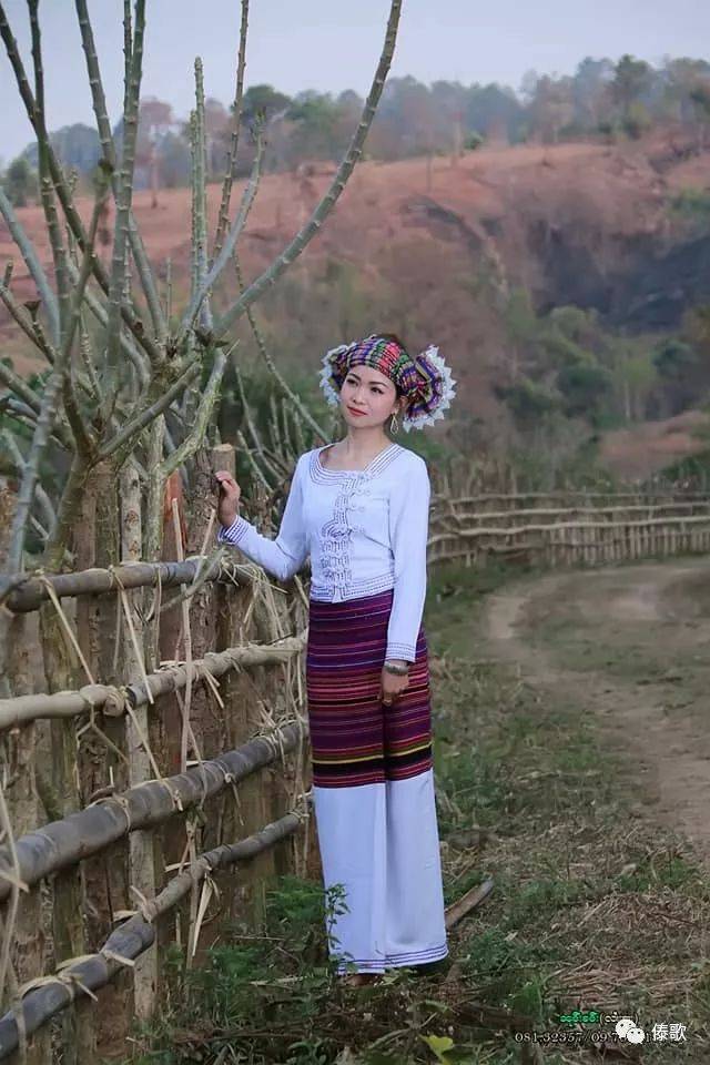 印度傣族歌曲-召那星-召兴龙-我们是傣族子孙