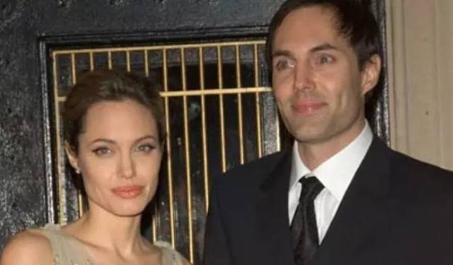 范冰冰弟弟范丞丞即将出道,颜值超高却被质疑整容…原来朴灿