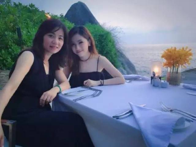 范冰冰弟弟范丞丞即将出道,颜值超高却被质疑整容…原来朴灿