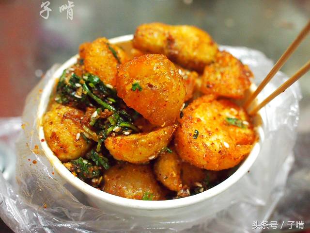 炸土豆6元一份,老板顾不上收银都是扫码,被骗