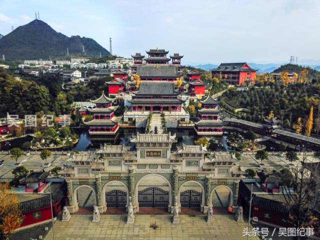 航拍贵阳重资复还的文史建筑,青岩大兴国寺 你去过吗