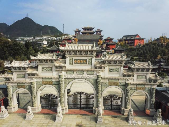 航拍贵阳重资复还的文史建筑,青岩大兴国寺 你去过吗