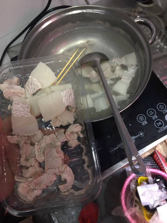 在家怎么做清蒸猪肉 97135f046d564ae997389f33890299fa.jpeg