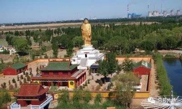 禅座的传说而得名,始建于清朝年间,有大小殿宇20多座,白塔1座,大佛1座