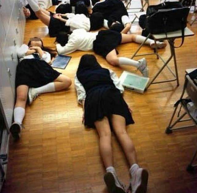 这里是日本女校,揭秘日本女学生们在学校的生活,似乎跟想象中不同,谁