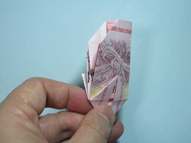 用钱折纸 手工折纸爱心天使详细图解