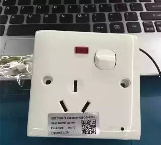 退房时看一眼插头,情侣吓飞魂!酒店N种"被偷拍