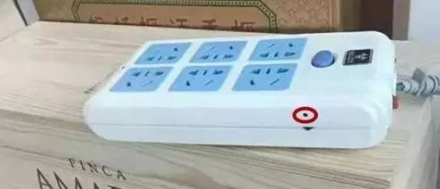 退房时看一眼插头,情侣吓飞魂!酒店N种"被偷拍