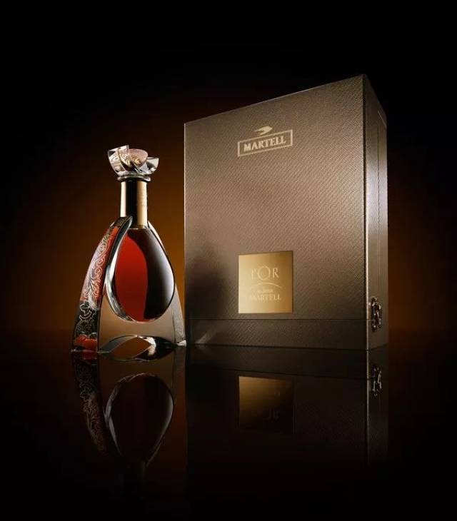 世界知名酒品牌马爹利Martell,换新LOGO和包装