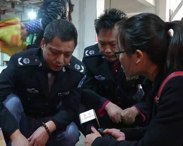 市民买新鲜猪肉流出脓,蹊跷异物是什么?