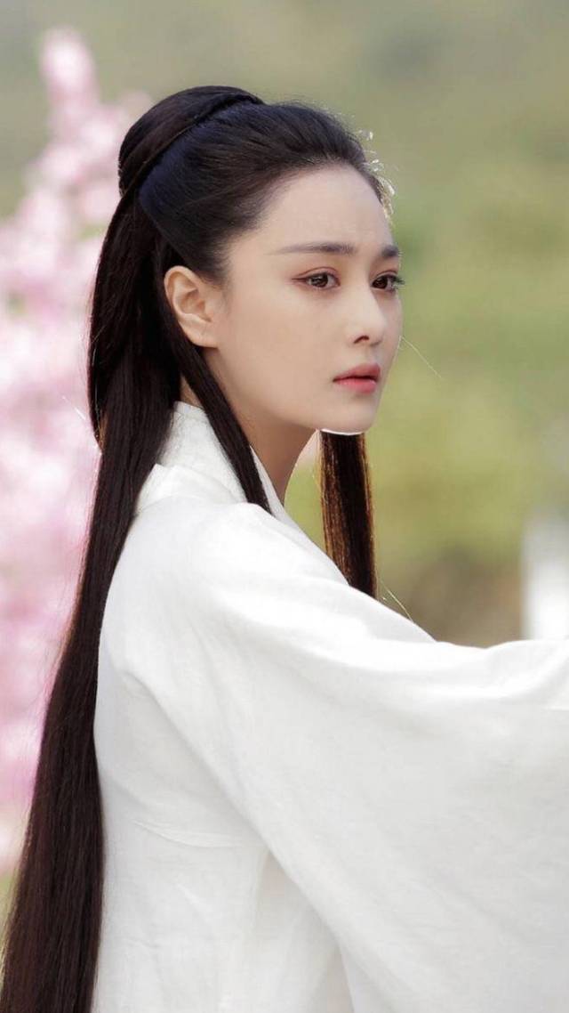 10位白羊座女艺人,陈乔恩王丽坤惊艳,《猎人》中的她也是白羊女