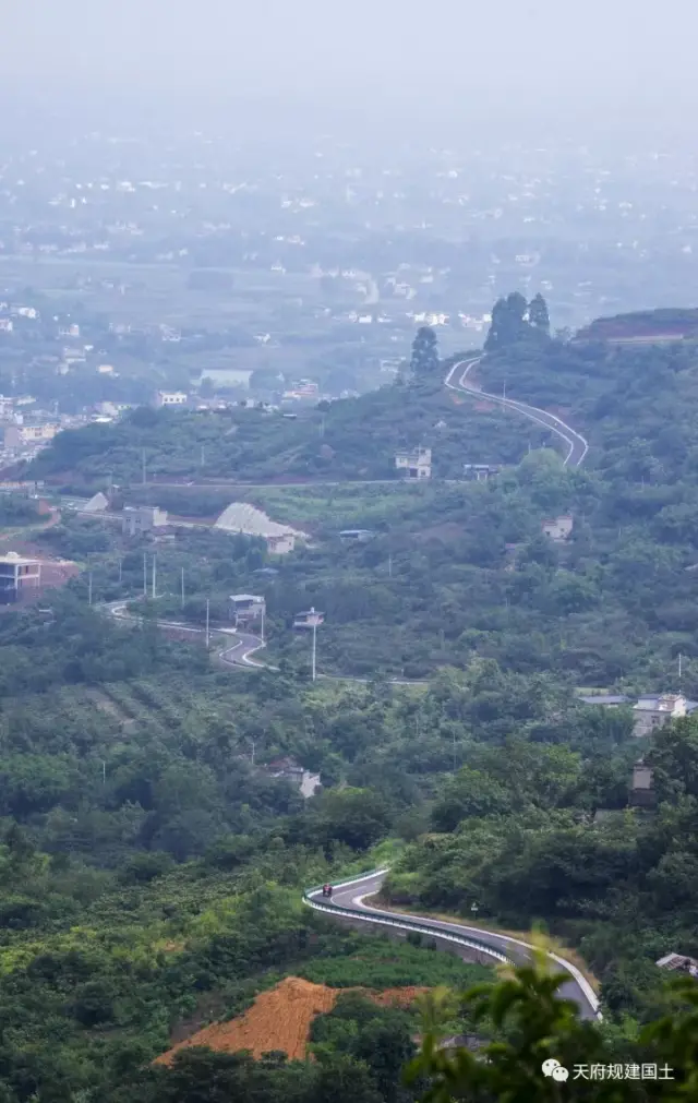 一路向南看新区成都天府新区交通的五年发展变化