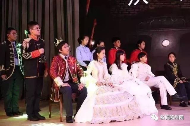 苏州湾这个学校逆天了,名学上千生课堂集体玩被初中生问图片