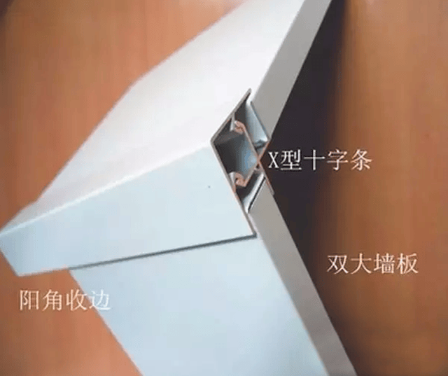 为什么不能用彩钢板 9926724c6c7d424fa9fcc070080962bb.jpg