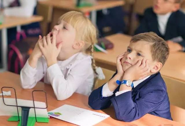 外地人口小孩上学_北京中小学开学第一课都讲了些啥 多集中红色主题