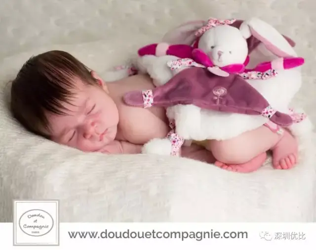 几个月的宝宝可以用安抚巾 e36249b1fe744f2096a5e09344df8f22.jpg