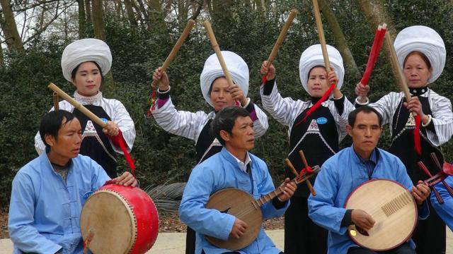 云南长底坡脚村:传承弘扬布依文化有“绝招”
