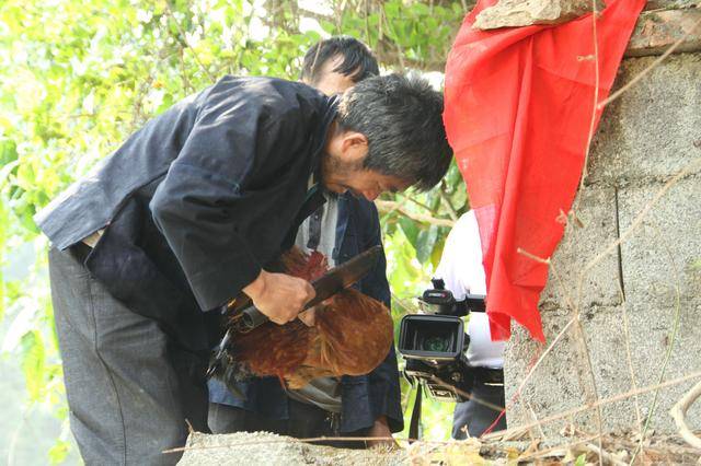 云南长底坡脚村：传承弘扬布依文化有“绝招”