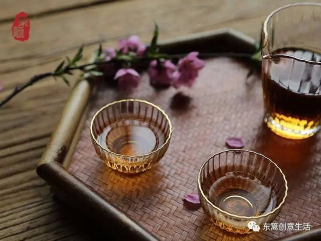 端一杯茶,暖的是心