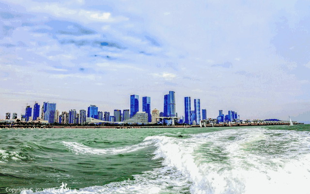 少了一份人潮汹涌 多了一份与世无争 静听潮起潮落 坐看云卷云舒