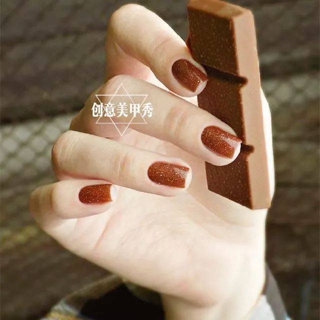 冬季最显手白的纯色美甲,太美美美美美