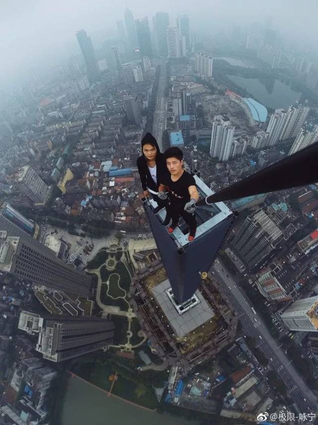 "国内极限高空挑战第一人"失手身亡!坠楼视频曝光,看完腿发软