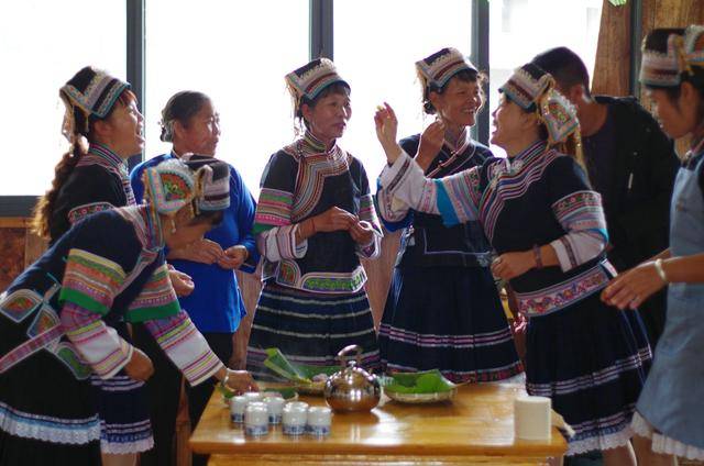 云南长底坡脚村:传承弘扬布依文化有“绝招”