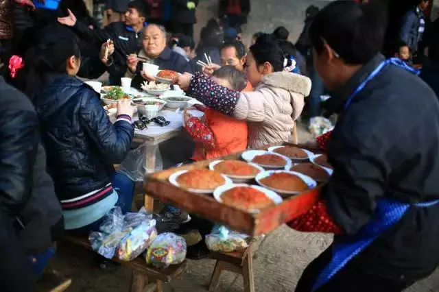 甘肃陇南农村坐席喝酒,这些硬菜你吃过吗?