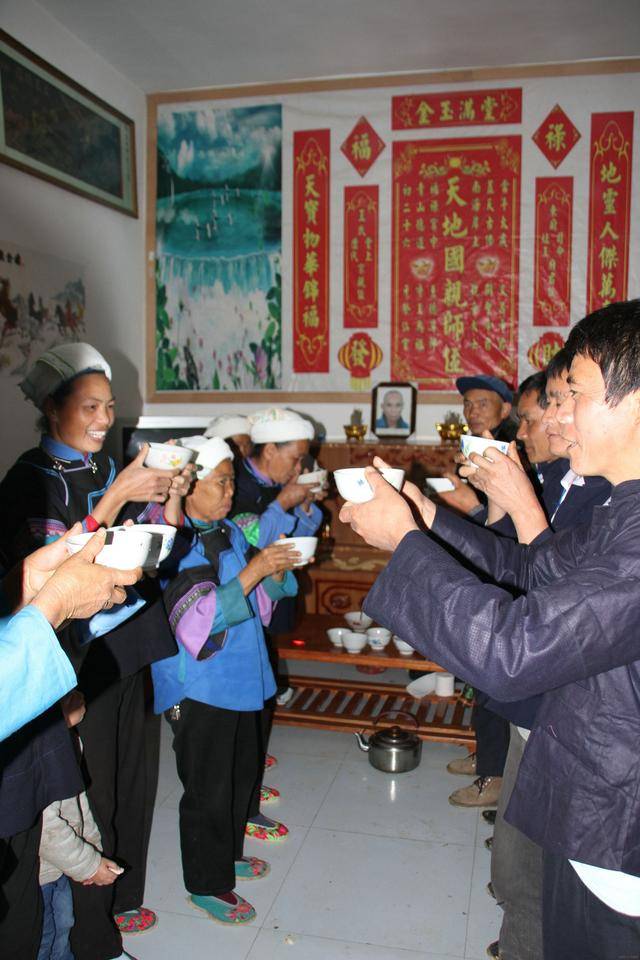 云南长底坡脚村:传承弘扬布依文化有“绝招”