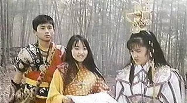 讲诉的是干尸即将复活,贝玛一路寻找十二生肖,消灭魔王的故事.