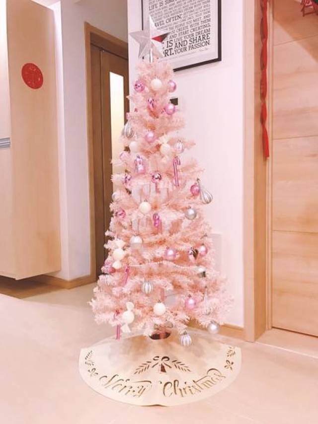 怎么送女生礼物显得不尴尬 711a1f736d9245b4bd0185ff0033352d.jpeg