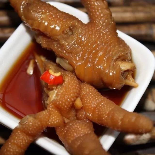 吃到舔骨头的鸡爪究竟有多好吃?