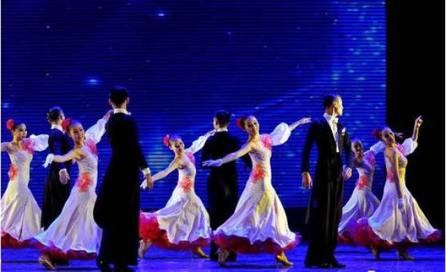 快乐每一天舞蹈 e85305a009ec412084688586a2b58d65.jpeg