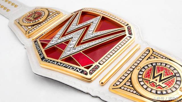 wwe:奢美冠军腰带大展示,摔迷应当拥有这几款腰带!