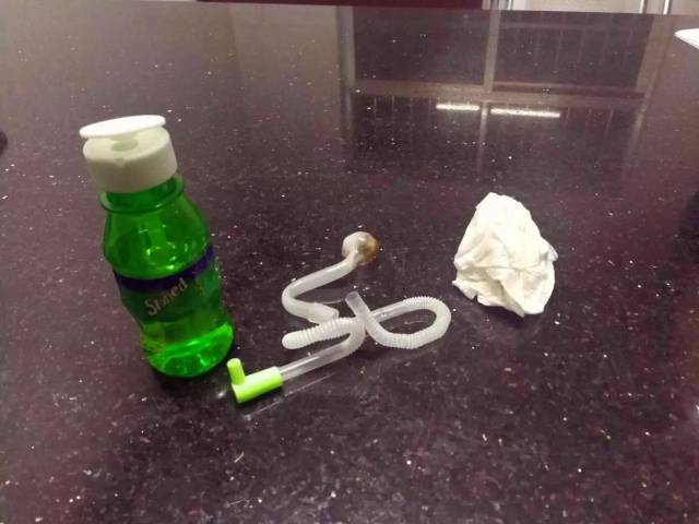 尿检呈阳性!车内还有吸毒用具"冰壶"!