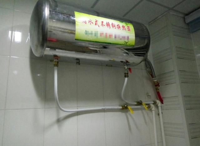 2,热水器还需要定时清洗,时间长了水不够热,而储水式换热器内部的