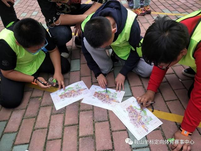 钢都小学二年三班冬季不畏严寒定向越野专场挑战赛