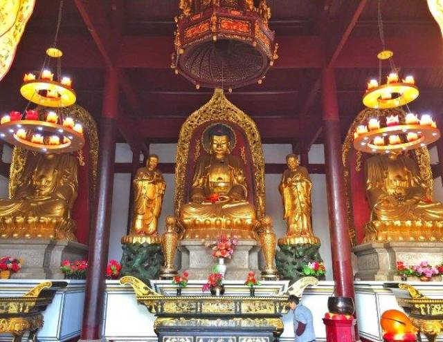 安庆有个迎江寺,寺中有个万里长江第一塔