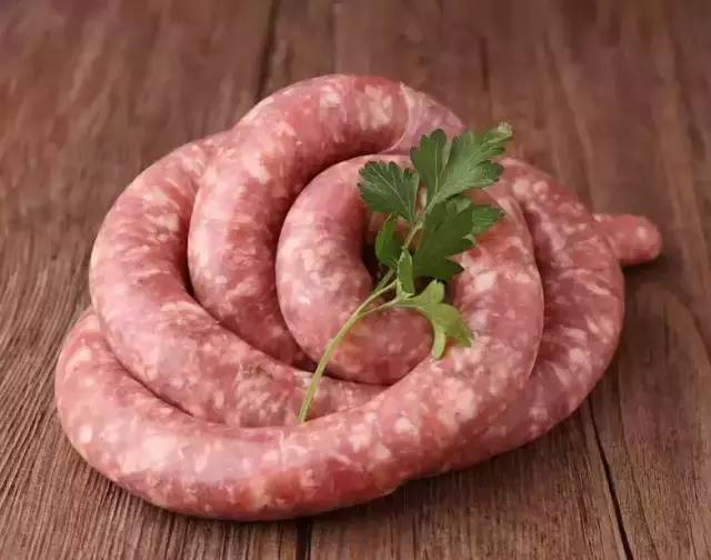 cn正版图片库2,在英语中,香肠(sausage)一词来源于拉丁词根salsus