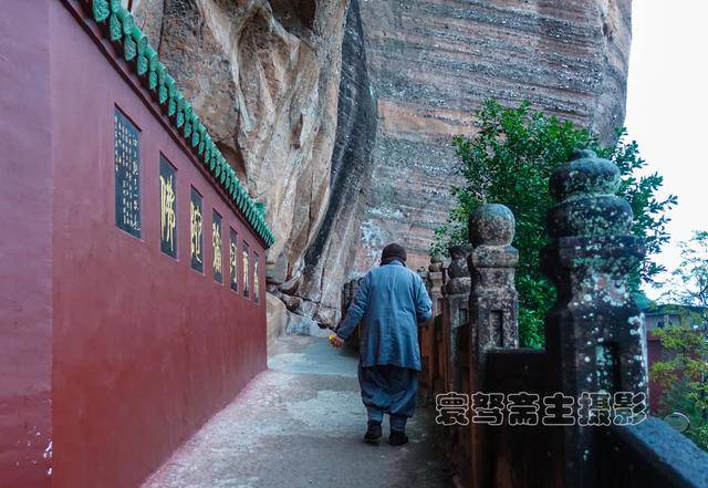 丹霞山锦石岩寺,这座依山岩而建的佛家女众道场为何是寺不是庵