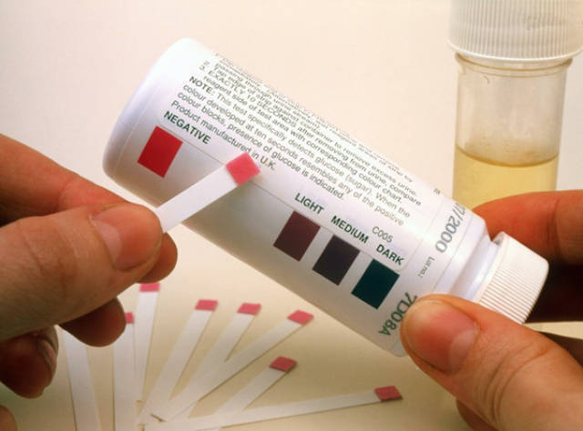 1型糖尿病2型糖尿病大不同,一个终身药罐子,一个喝茶都能控制