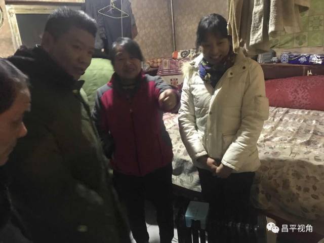 半截塔村对宅基地的门面,住房及各种安全隐患进行大排查,特别对电动