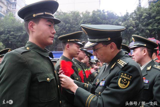 中国当2年兵而退伍的军人收入多少?退伍费不可言喻!