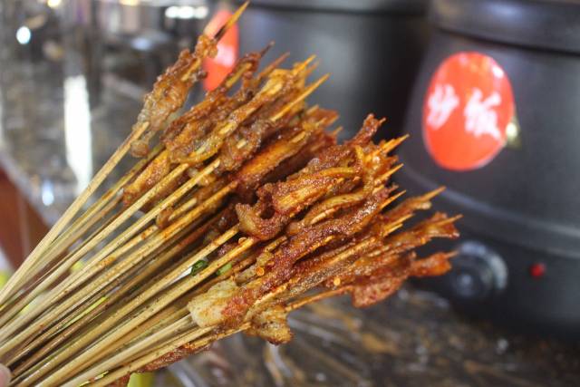 瘦不了!自助火锅+干锅烧烤随便吃!钻石城这家火锅店太疯狂,快