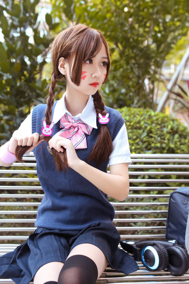 和学生妹dva一起去学校 同人jk制服 守望先锋 cosplay