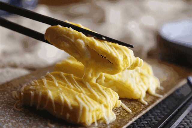 这家超人气寿司店4周年了,壕老板狂送30cm巨型蟹棒!日料控约起!